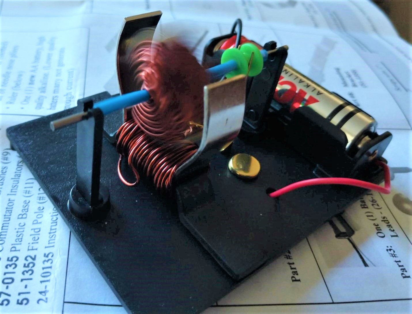 ElectricalKit_Spinning_small_adjusted Electrical motor kit in operation.